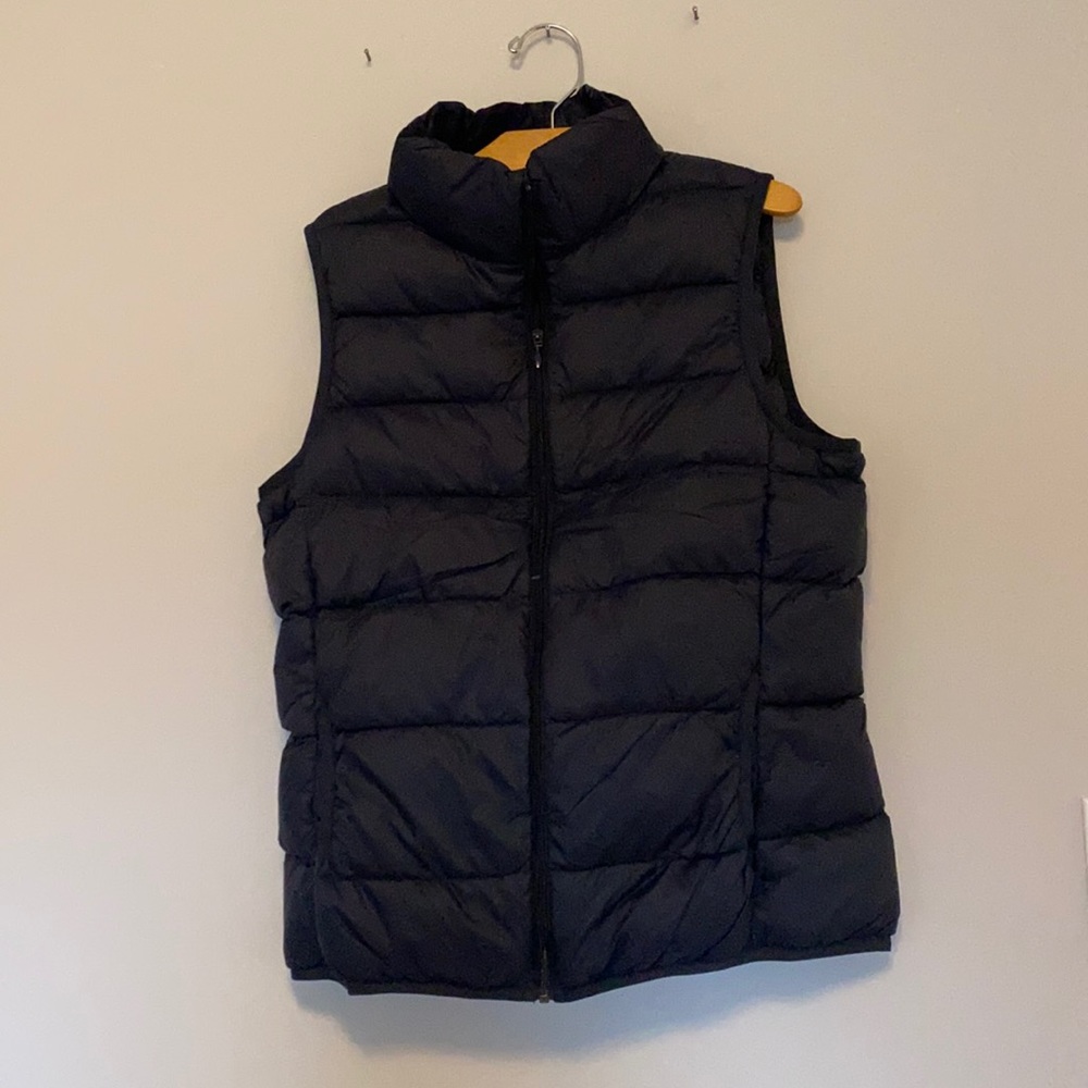 Down filled vest medium